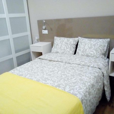 Residencia Compostela 2 Bed & Breakfast Santiago de Compostela Exterior photo